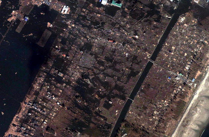 일본 쓰나미 ( Tsunami ) 전파 속 도 위성사진
            파괴 피해
