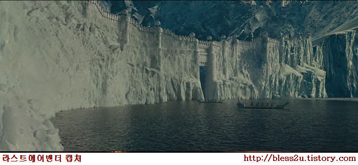 영화 라스트에어벤더 북쪽 물의 나라 성벽