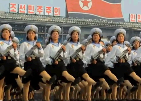 북한 여군들, 1