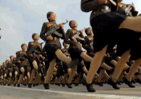 북한 여군들, 2