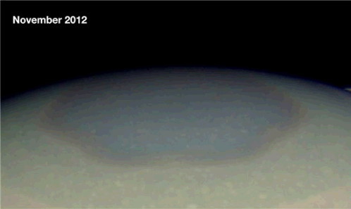 카시니 호에 의해 촬영된 2012년 토성 육가형 소용돌이